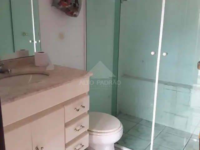 Sobrado com 250m² 2 quartos e 2 banheiros, à venda, no bairro Matriz em Mauá