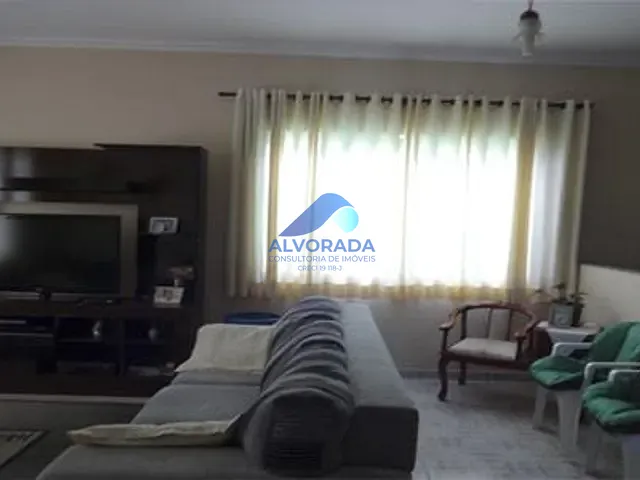 Sobrado com 250m² 4 quartos e 2 banheiros, à venda, no bairro Jardim Olímpia em São José dos Campos