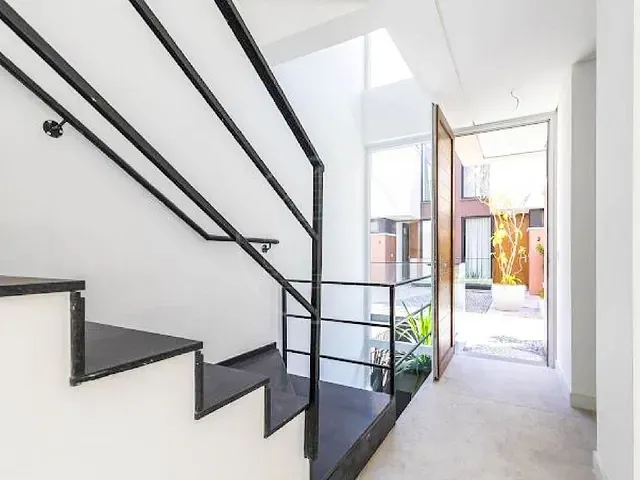 Sobrado com 531m² 4 quartos e 5 banheiros, à venda, no bairro Jardim Cordeiro em São Paulo