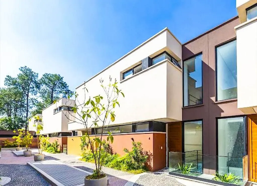 Sobrado, 4 quartos, 350 m² - Foto 2