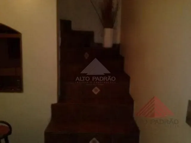 Sobrado 3 quartos e 1 banheiro, à venda, no bairro Parque São Vicente em Mauá