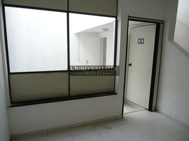 Sobrado com 300m², para alugar, no bairro Mooca em São Paulo