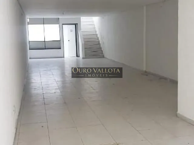 Sobrado com 300m², para alugar, no bairro Mooca em São Paulo
