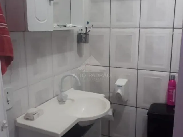 Sobrado com 175m² 3 quartos e 2 banheiros, à venda, no bairro Jardim Aracy em Mauá