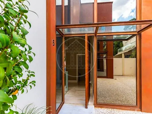 Sobrado com 680m² 4 quartos e 1 banheiro, à venda, no bairro Campo Belo em São Paulo
