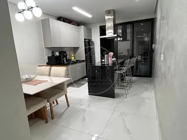 Sobrado com 91m² 3 quartos e 1 banheiro, à venda ou para alugar, no bairro Jardim Jua em São Paulo