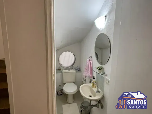 Sobrado 3 quartos e 2 banheiros, à venda, no bairro Quinta da Paineira em São Paulo