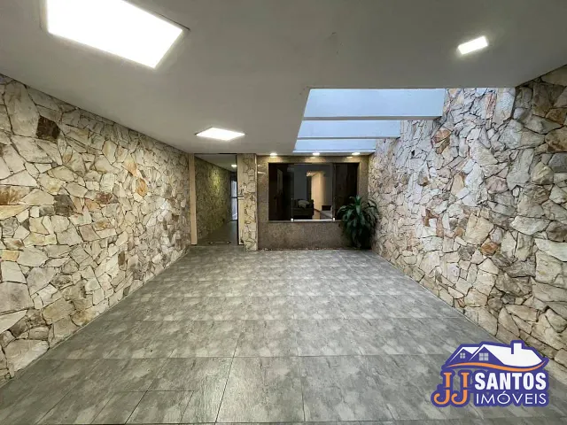 Sobrado 3 quartos e 2 banheiros, à venda, no bairro Quinta da Paineira em São Paulo