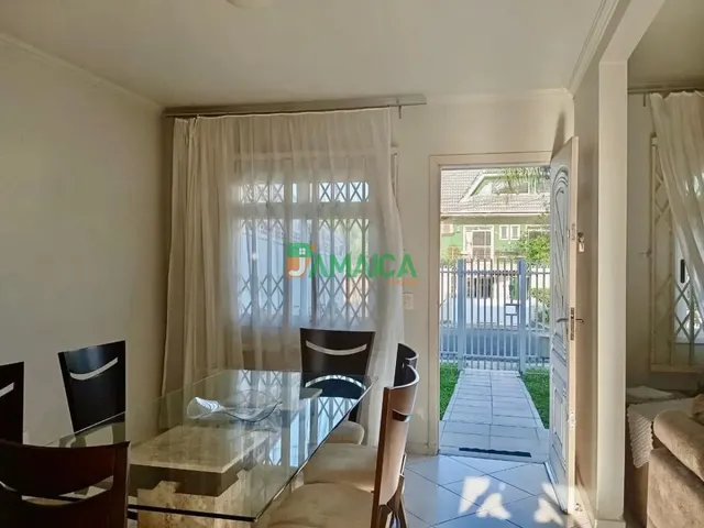 Sobrado 5 quartos e 3 banheiros, à venda, no bairro Uberaba em Curitiba