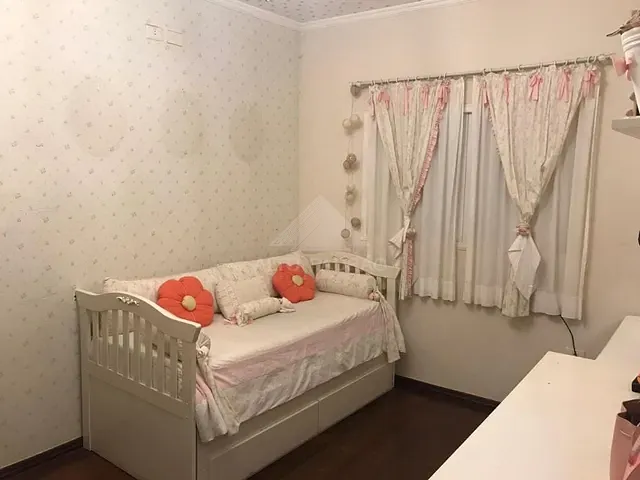 Sobrado com 204m² 2 quartos e 1 banheiro, à venda, no bairro Parque São Vicente em Mauá