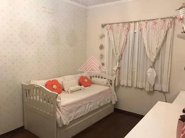 Sobrado com 204m² 2 quartos e 1 banheiro, à venda, no bairro Parque São Vicente em Mauá