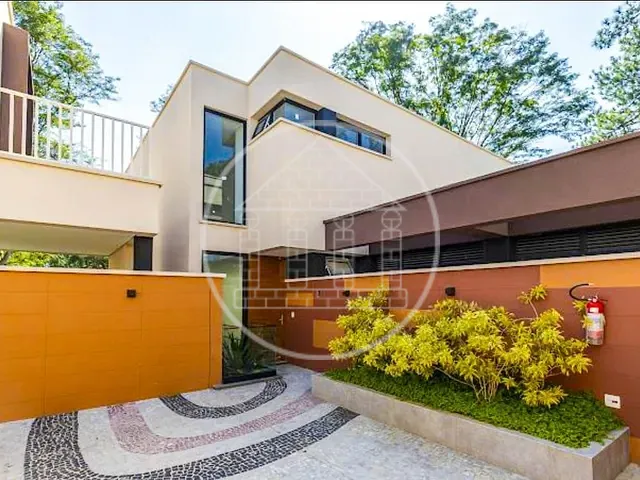 Sobrado com 531m² 4 quartos e 5 banheiros, à venda, no bairro Jardim Cordeiro em São Paulo