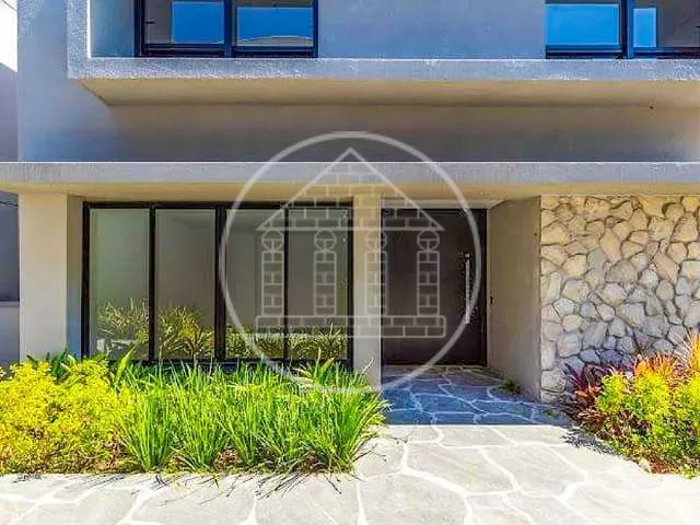 Sobrado com 850m² 4 quartos e 5 banheiros, à venda, no bairro Chácara Santo Antônio em São Paulo