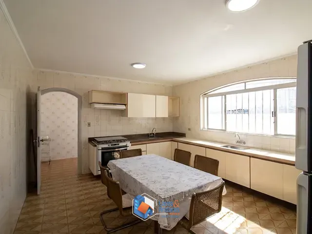 Sobrado com 252m² 3 quartos e 5 banheiros, à venda, no bairro Vila Santa Maria em São Paulo