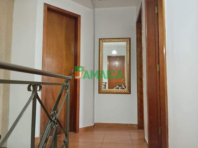 Sobrado 3 quartos e 1 banheiro, à venda, no bairro Uberaba em Curitiba