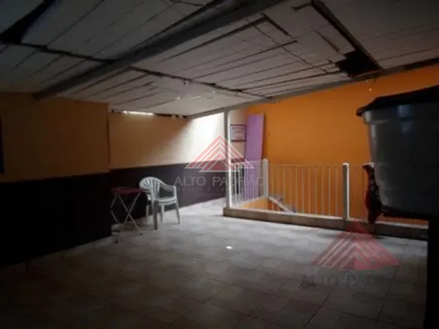 Sobrado 4 quartos e 1 banheiro, à venda, no bairro Jardim Rosina em Mauá
