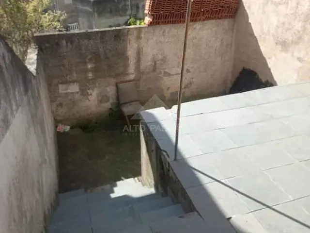 Sobrado com 476m² 5 quartos e 3 banheiros, à venda, no bairro Vila Assis Brasil em Mauá