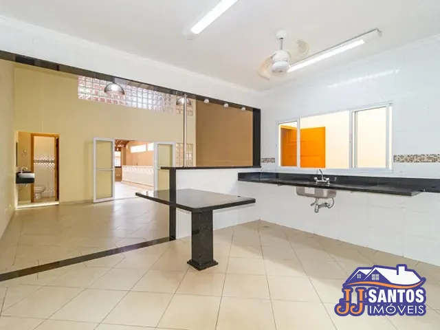Sobrado com 205m² 3 quartos e 3 banheiros, à venda ou para alugar, no bairro Vila Bertioga em São Paulo