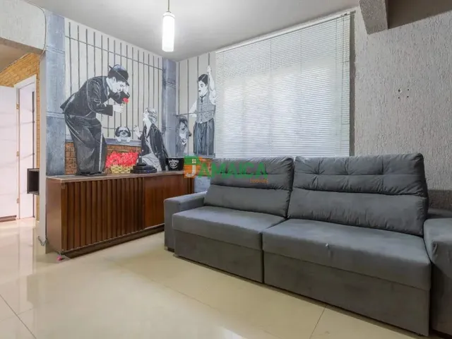 Sobrado 3 quartos e 5 banheiros, à venda, no bairro XAXIM em Curitiba