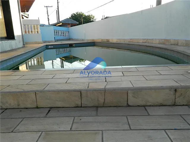 Sobrado com 536m² 7 quartos e 1 banheiro, à venda, no bairro Jardim das Indústrias em São José dos Campos