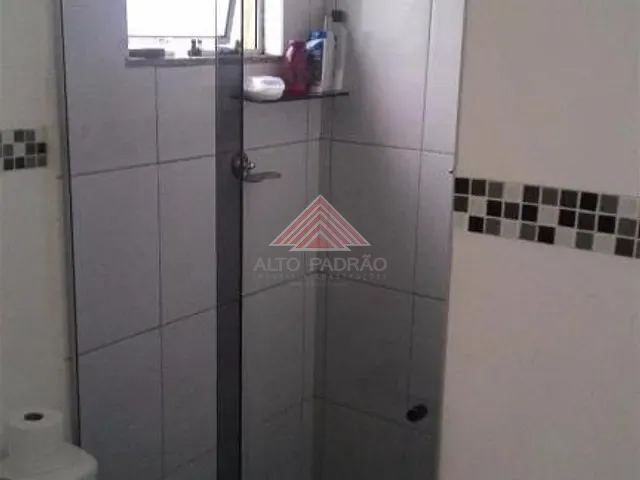 Sobrado com 100m², à venda, no bairro Vila Emílio em Mauá