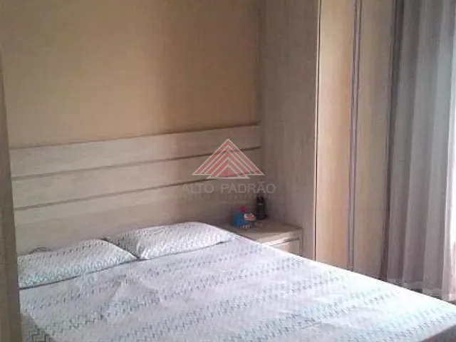 Sobrado com 100m², à venda, no bairro Vila Emílio em Mauá