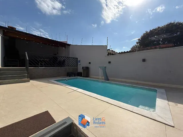 Sobrado com 200m² 3 quartos e 3 banheiros, à venda, no bairro Parque Vitória em São Paulo