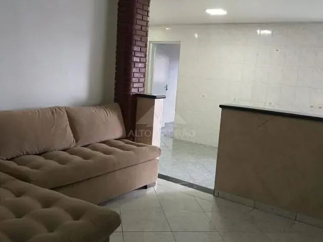 Sobrado com 450m² 4 quartos e 4 banheiros, à venda, no bairro Jardim Aracy em Mauá