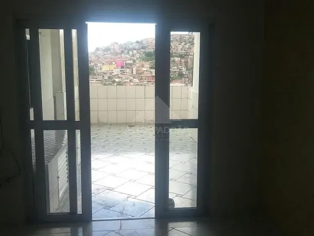 Sobrado com 450m² 4 quartos e 4 banheiros, à venda, no bairro Jardim Aracy em Mauá