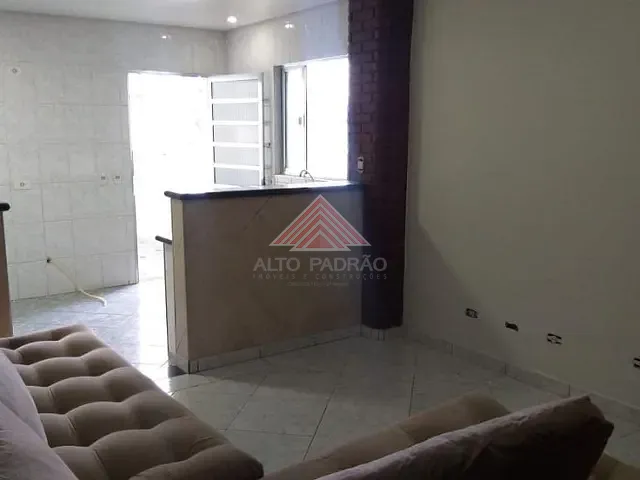 Sobrado com 450m² 4 quartos e 4 banheiros, à venda, no bairro Jardim Aracy em Mauá