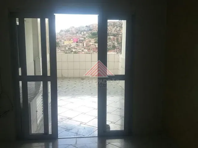 Sobrado com 450m² 4 quartos e 4 banheiros, à venda, no bairro Jardim Aracy em Mauá