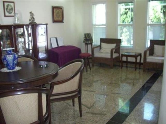 Foto do Sobrado - Sobrado à venda 3 Quartos, 3 Suites, 4 Vagas, 250M², Condomínio Granja Olga I, Sorocaba - SP | Ary Proenca Negócios Imobiliários Ltda