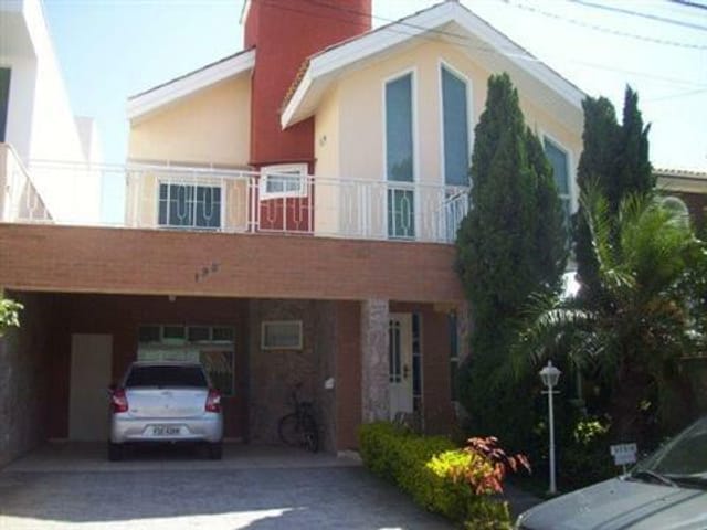 Foto do Sobrado - Sobrado à venda 3 Quartos, 3 Suites, 4 Vagas, 250M², Condomínio Granja Olga I, Sorocaba - SP | Ary Proenca Negócios Imobiliários Ltda
