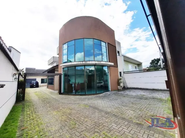 Prédio com 450m² 3 quartos e 3 banheiros, à venda, no bairro Boa Vista em Curitiba