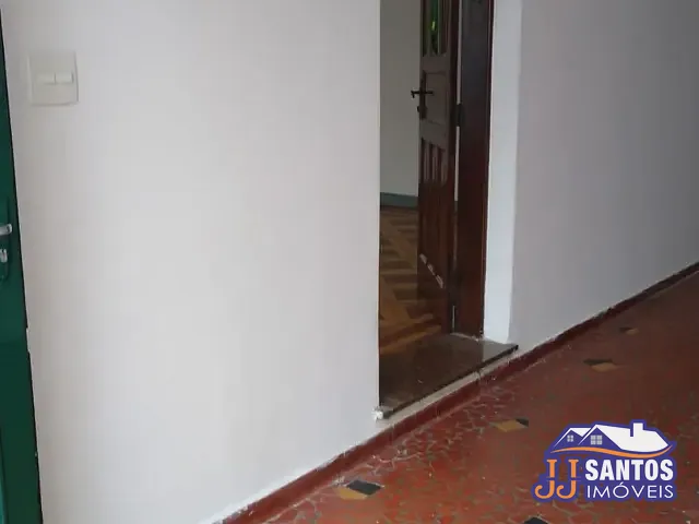 Sobrado com 210m² 4 quartos e 2 banheiros, à venda ou para alugar, no bairro Vila Bertioga em São Paulo