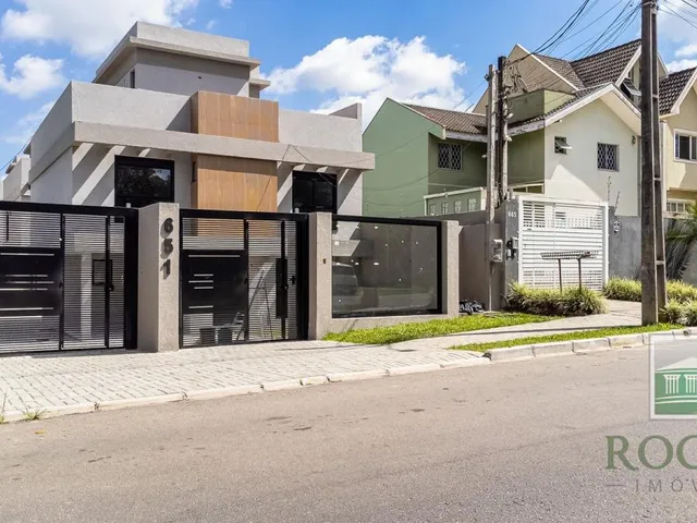 Casa com 976m² 3 quartos e 5 banheiros, à venda, no bairro Santa Felicidade em Curitiba