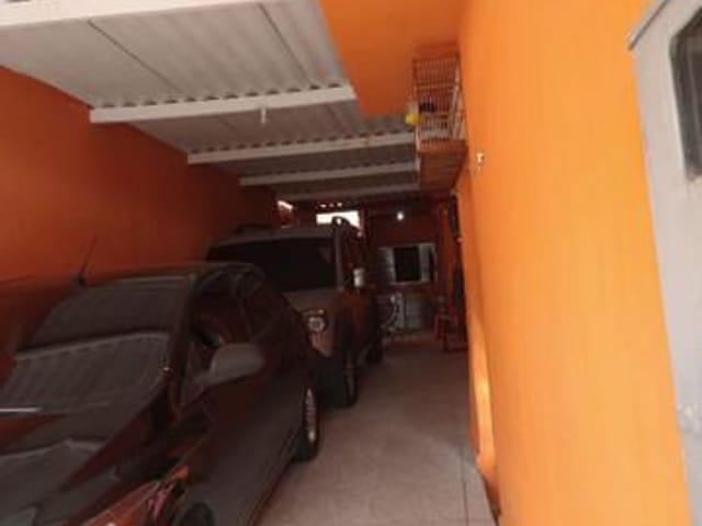 Sobrado com 175m² 6 quartos e 3 banheiros, à venda, no bairro Jardim Munhoz Júnior em Osasco