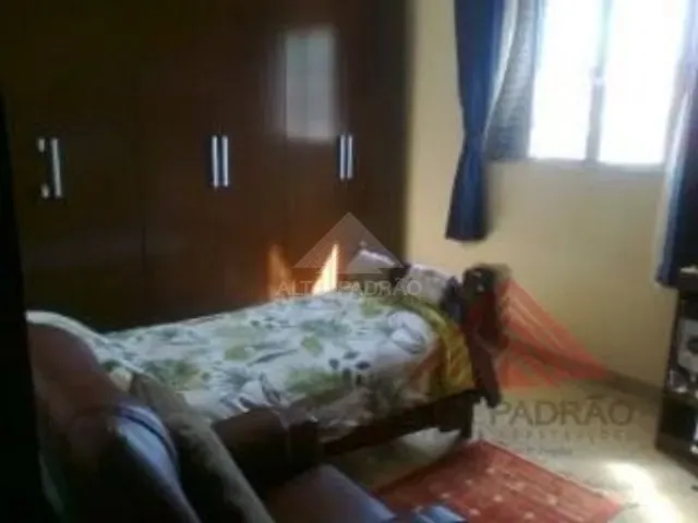 Sobrado 4 quartos e 2 banheiros, à venda, no bairro Jardim Mauá em Mauá