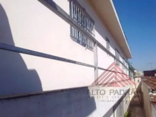 Sobrado 4 quartos e 2 banheiros, à venda, no bairro Jardim Mauá em Mauá