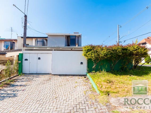 Sobrado com 200m² 3 quartos e 3 banheiros, à venda, no bairro Atuba em Curitiba