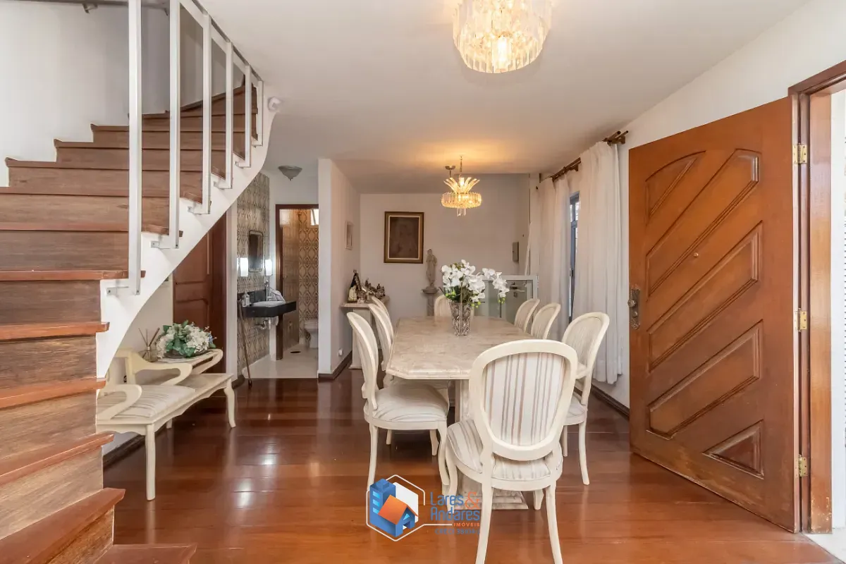 Sobrado, 3 quartos, 257 m² - Foto 1