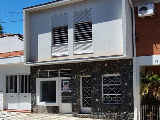 Foto do Sobrado - Sobrado com 3 dormitórios para alugar, 161 m² por R$ 2.643,00 - Centro - Sorocaba/SP | Ary Proenca Negócios Imobiliários Ltda