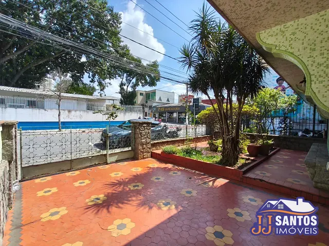 Sobrado com 400m² 4 quartos e 3 banheiros, à venda, no bairro Quarta Parada em São Paulo