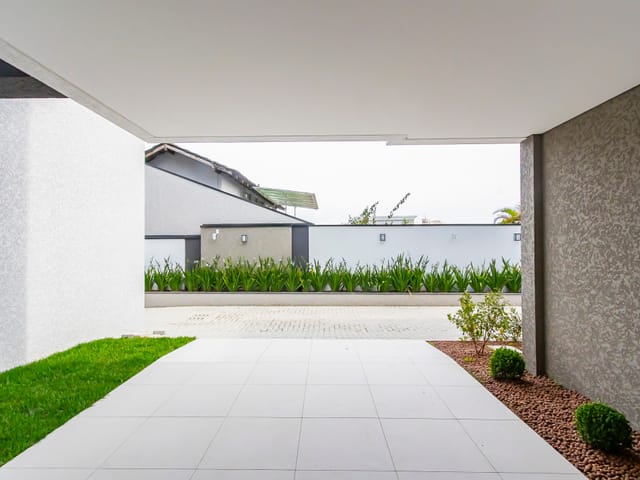 Sobrado com 148m² 3 quartos e 4 banheiros, à venda, no bairro Santa Felicidade em Curitiba