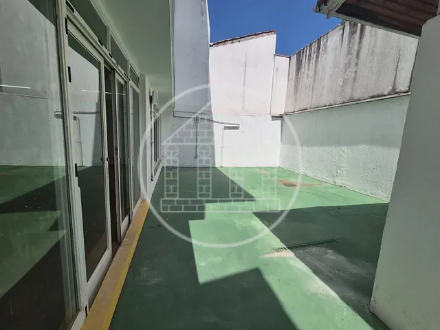Sobrado com 397m², para alugar, no bairro Santo Amaro em São Paulo