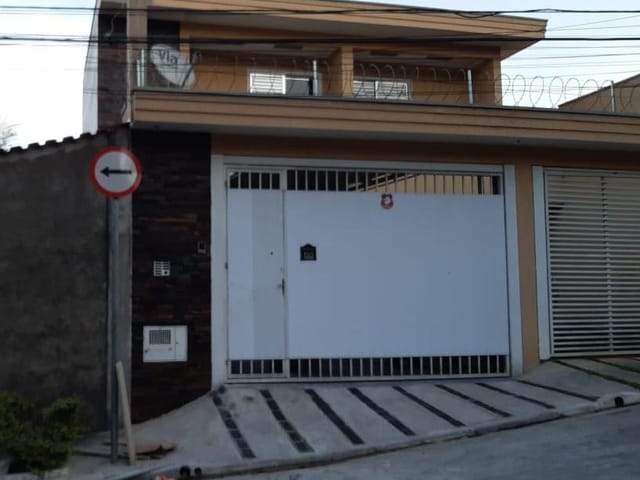 Sobrado com 150m² 3 quartos e 4 banheiros, à venda, no bairro Jardim das Flores em Osasco