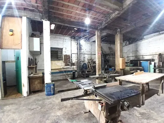Sobrado com 600m² 2 quartos e 5 banheiros, à venda ou para alugar, no bairro Jardim Marajoara em São Paulo