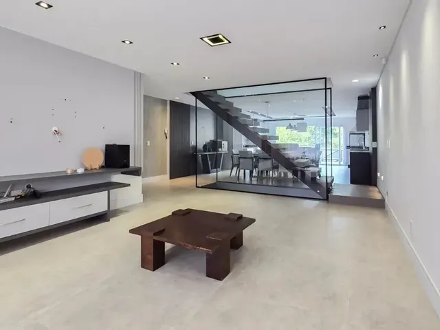 Casa com 210m² 3 quartos e 5 banheiros, à venda, no bairro Bacacheri em Curitiba