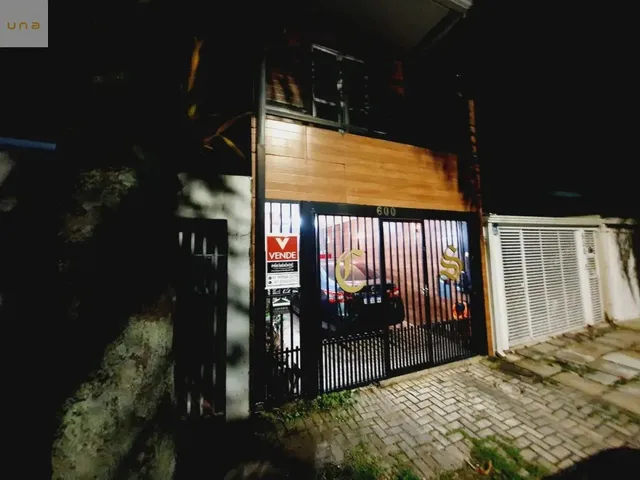 Sobrado 2 quartos e 2 banheiros, à venda, no bairro Cidade Industrial em Curitiba