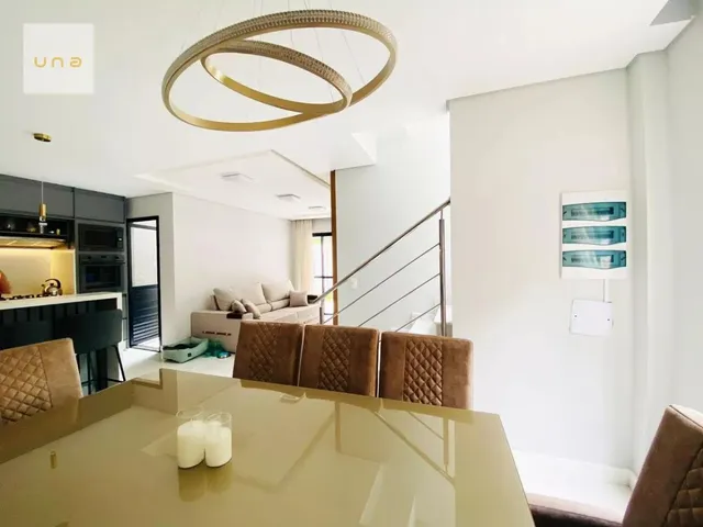 Sobrado 4 quartos e 7 banheiros, à venda, no bairro Portão em Curitiba